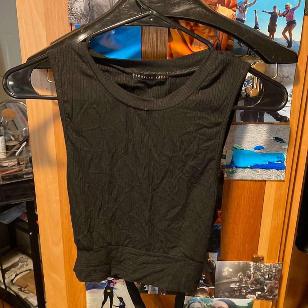 Black tank top, backless with tie in back!